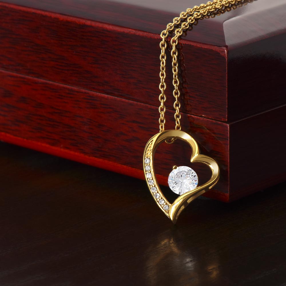 To My Braveheart Niece - From Aunt to Niece Forever Love Necklace