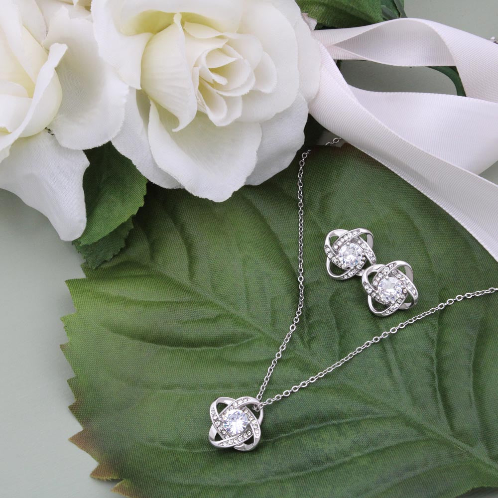 To My Braveheart Niece - From Aunt to Niece Love Knot Earring With Necklace Set