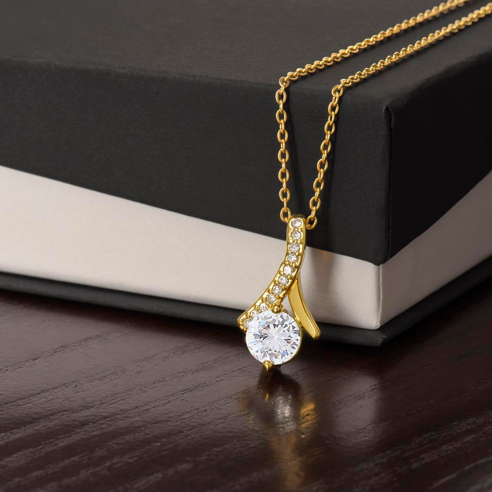 To My Braveheart Niece - From Aunt to Niece Alluring Beauty Necklace