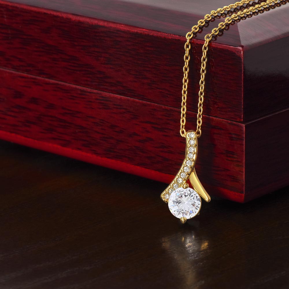 To My Braveheart Niece - From Aunt to Niece Alluring Beauty Necklace