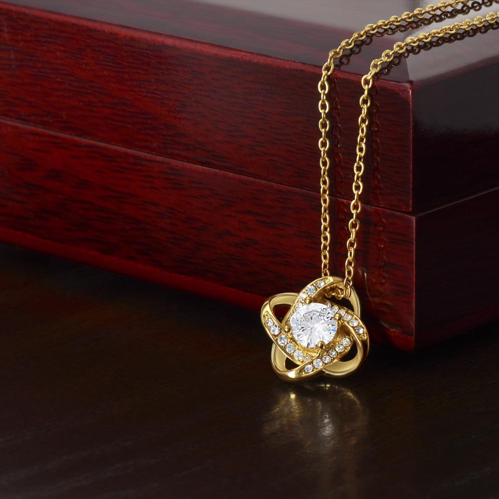 To My Braveheart Niece - From Aunt to Niece Love Knot Necklace